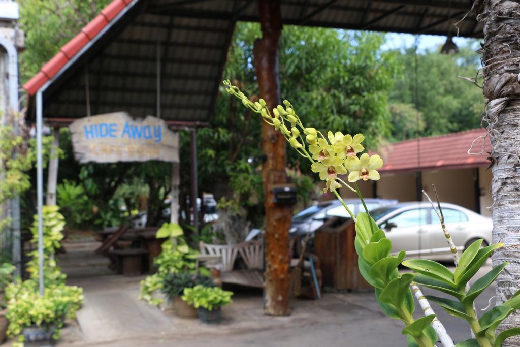 Market Motel Sa Kaeo Esterno foto